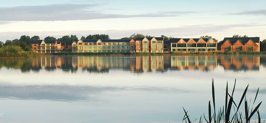 Self catering apartments at the De Vere Cotswold Water Park